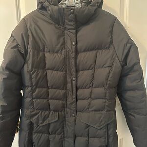 LLBEAN Women's Black Puffer Jacket-
